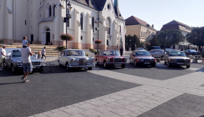 Reggelre Merci parkol&oacute; lett a Kossuth t&eacute;rből!