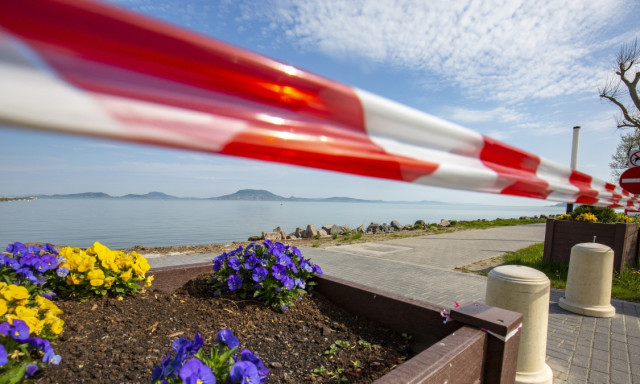 Balatoni kir&aacute;ndul&aacute;st tervezel? Ezekre a korl&aacute;toz&aacute;sokra sz&aacute;m&iacute;thatsz!