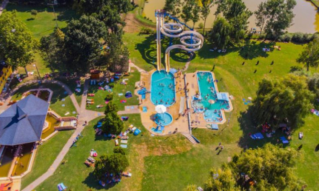 V&eacute;gre tal&aacute;ltak vevőt, m&eacute;gis megmenek&uuml;lt a somogyi f&uuml;rdő