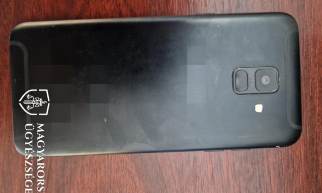 &bdquo;Nekem ez j&aacute;r!&rdquo; &ndash; Meg&uuml;t&ouml;tte idős munkaad&oacute;j&aacute;t egy telefon&eacute;rt, de enn&eacute;l sokkal rosszabbul j&aacute;rt v&eacute;g&uuml;l