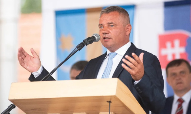 Feloszlott az ajaki Fidesz - Egyhang&uacute; d&ouml;nt&eacute;ssel sz&uuml;ntett&eacute;k meg az alapszervezetet