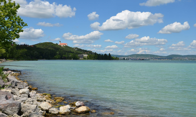 &Oacute;ri&aacute;si fejleszt&eacute;s j&ouml;het a Balatonn&aacute;l &ndash; 646 milli&aacute;rd forintb&oacute;l &uacute;julhat meg a v&iacute;zh&aacute;l&oacute;zat
