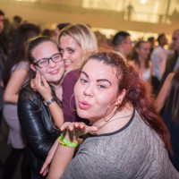 Eszméletlen tömeg ropta a Deltára az egyetemi gólyabálon! - GALÉRIA