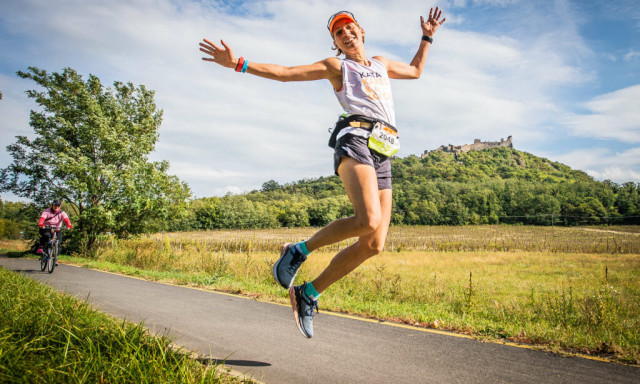 Rekordl&eacute;tsz&aacute;m v&aacute;rhat&oacute; a jubileumi Ultrabalatonon