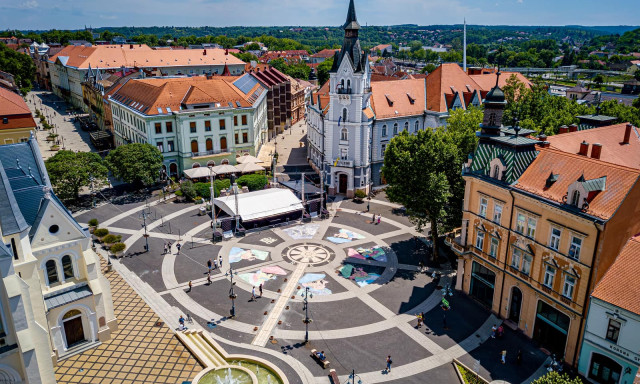 Autentikus t&eacute;rfest&eacute;ssel robbant be a Rippl-R&oacute;nai Fesztiv&aacute;l