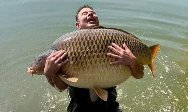 Szenz&aacute;ci&oacute;! A Balatonon dőlt meg az &uacute;j ponty vil&aacute;grekord!