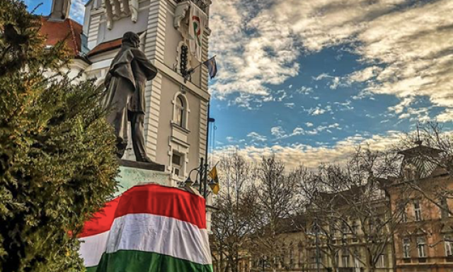 Kaposv&aacute;ri &eacute;p&iacute;t&eacute;szet a Ti szemetekkel! - 19. r&eacute;sz