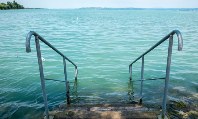 Ennyit dr&aacute;gult a Balatonoz&aacute;s id&eacute;n a fizetős strandokon