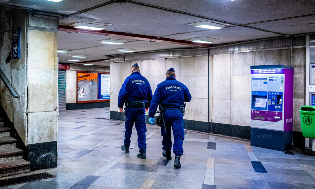 Akkora a rendőrhi&aacute;ny, hogy halőr&ouml;ket osztan&aacute;nak be j&aacute;rőr&ouml;z&eacute;shez