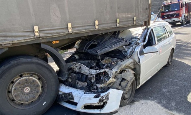 R&aacute;fut&aacute;sos baleset t&ouml;rt&eacute;nt az M7-esen