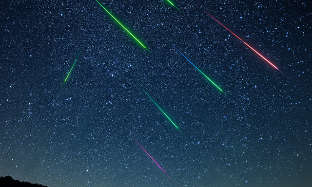 Sz&iacute;nes meteorz&aacute;porok az &eacute;jszakai &eacute;gen - Kezdődik az &eacute;v legl&aacute;tv&aacute;nyosabb hull&oacute;csillag-időszaka