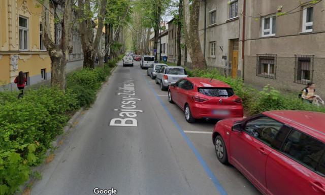 Ezeket a kaposv&aacute;ri parkol&oacute;kat z&aacute;rj&aacute;k le szerd&aacute;n