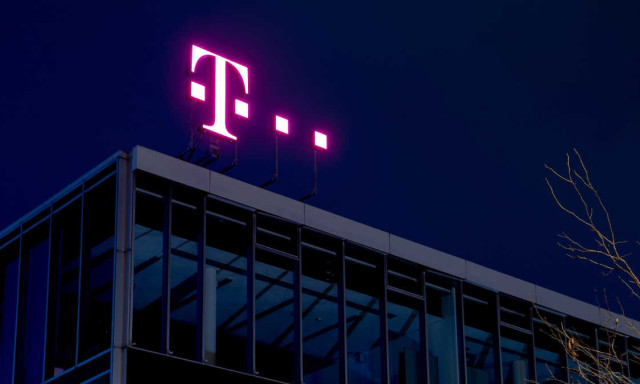 Korl&aacute;tlan mobilnetet kap minden Telekomos december v&eacute;g&eacute;ig