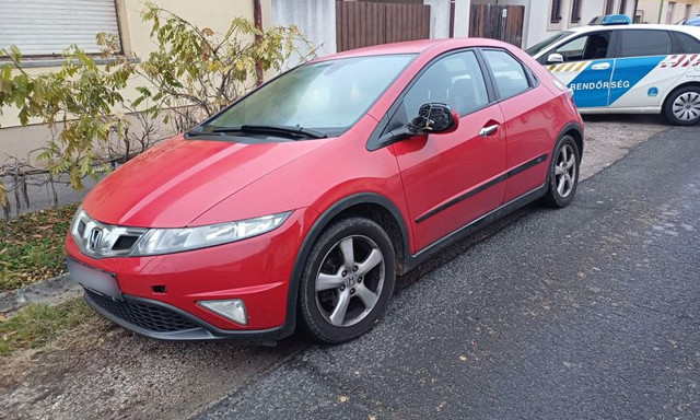 Baleset okoz&oacute;j&aacute;t &eacute;s szemtan&uacute;it keresik a kaposv&aacute;ri rendőr&ouml;k