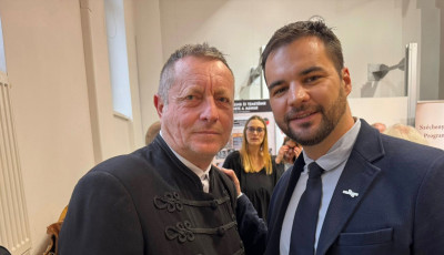 Kassai Lajos Sz&eacute;chenyi-d&iacute;jat kapott &mdash; a lovas&iacute;j&aacute;szat megteremtőj&eacute;t elismert&eacute;k a kiv&aacute;l&oacute;s&aacute;gok k&ouml;z&ouml;tt