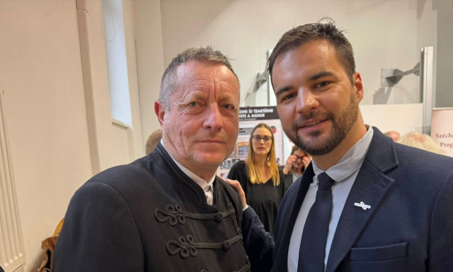 Kassai Lajos Sz&eacute;chenyi-d&iacute;jat kapott &mdash; a lovas&iacute;j&aacute;szat megteremtőj&eacute;t elismert&eacute;k a kiv&aacute;l&oacute;s&aacute;gok k&ouml;z&ouml;tt