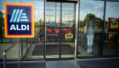 Sp&oacute;rol&aacute;s kezdőd&ouml;tt az ALDI &uuml;zleteiben - 500 term&eacute;kkel kevesebb v&aacute;laszt&eacute;k, t&ouml;bb raklap, kevesebb polc
