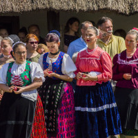 Na ezért nem hervadnak el a szennai lányok! Húsvéti forgatag KÉPGALÉRIA a skanzenből