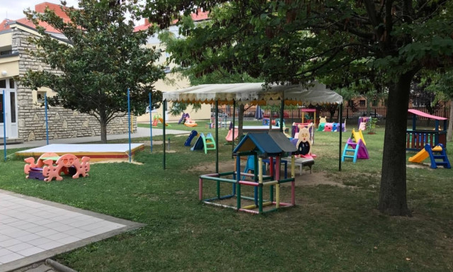 Kir&uacute;gt&aacute;k egy si&oacute;foki &oacute;voda vezetőj&eacute;t, mert agressz&iacute;v volt a gyerekekkel