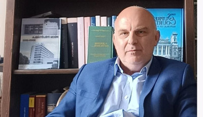 Felfedte mag&aacute;t a kegyelmi &uuml;gyet kirobbant&oacute; &uuml;gyv&eacute;d